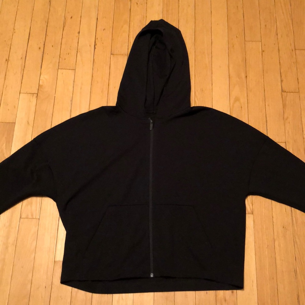 Lululemon Lightweight, 3/4 Sleeve hooded cardigan
